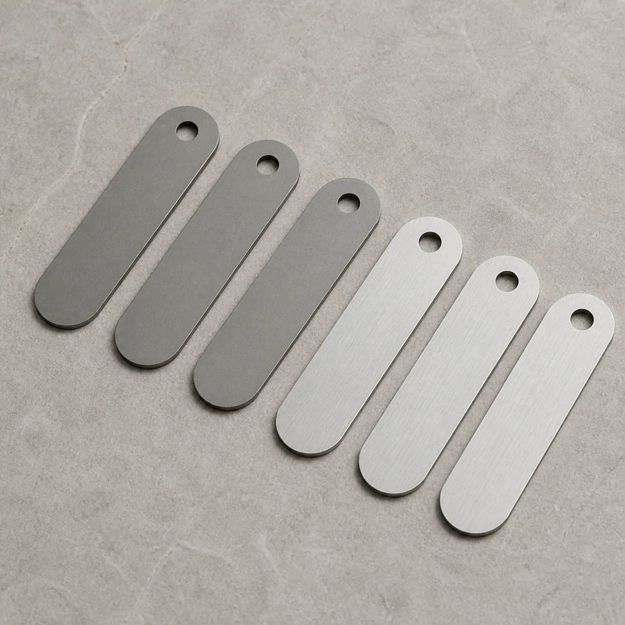 Брелоки-капсулы из стали и титана. Каталожная визуализация возможного исполнения.
